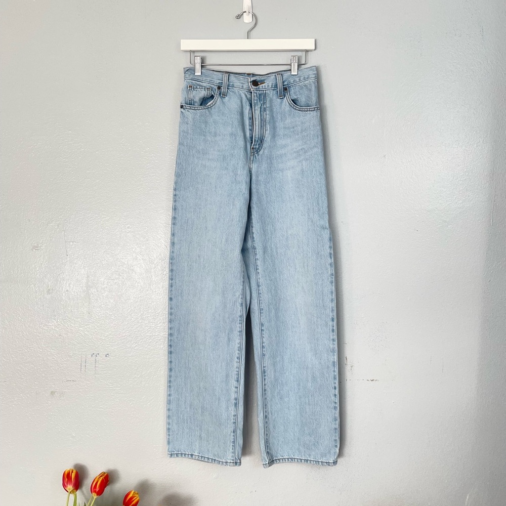 Levi’s High Waisted Straight jeans